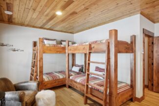 6820 French Lake Court, Faribault, MN - Custom Bunk Beds