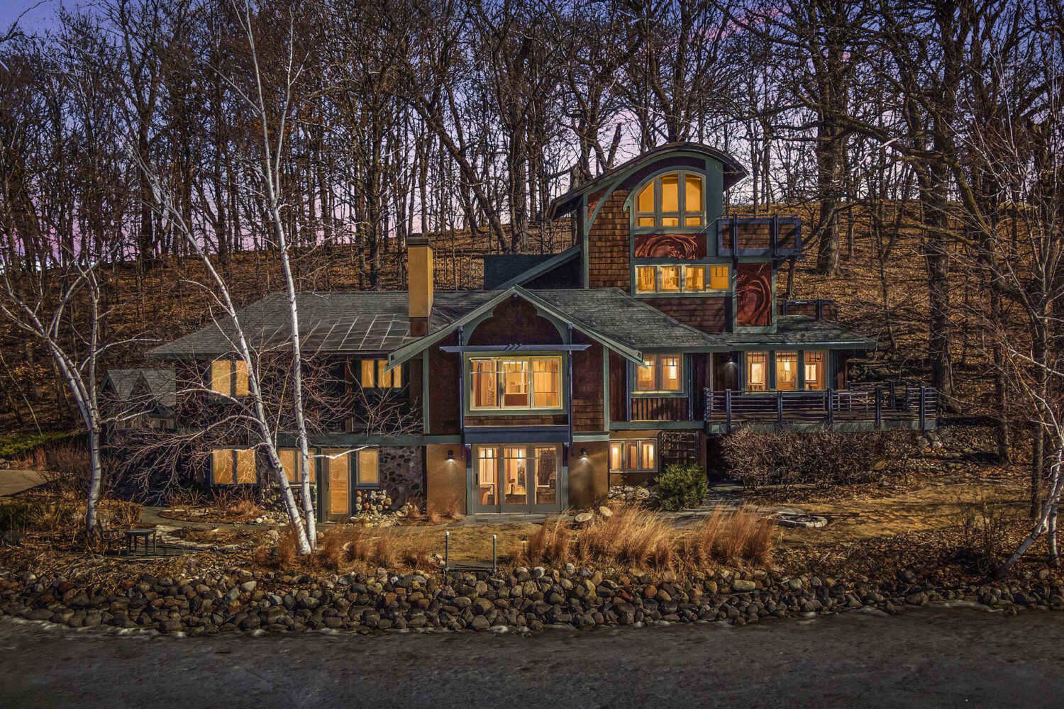 5740 Christmas Lake Point, Shorewood, MN 55331