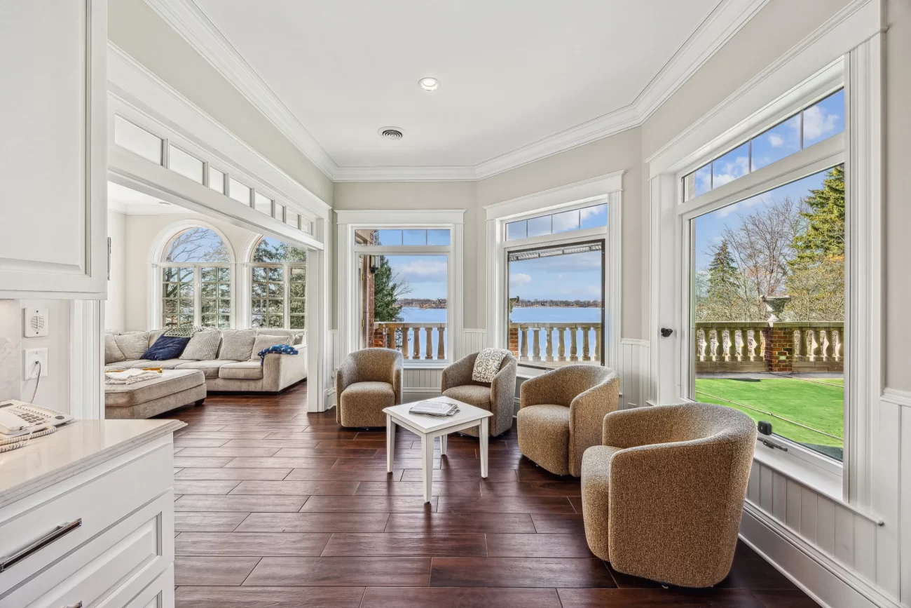 3465 County Road 44 - Lakeside Kitchen Seating Area