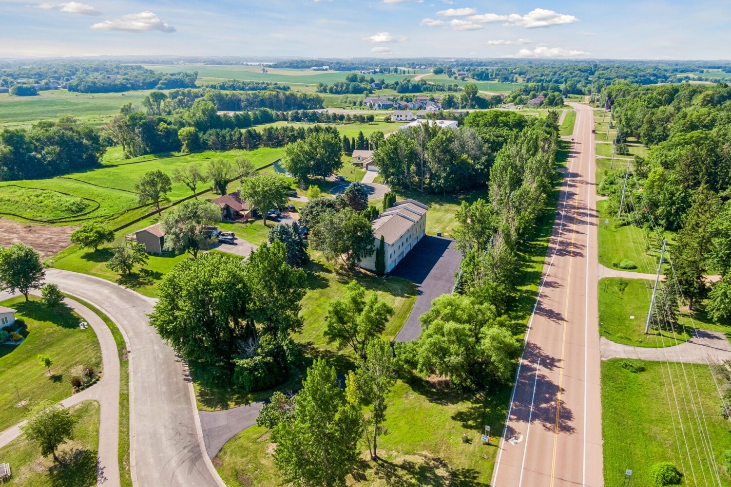 417 Hunter Drive, Watertown, MN 55388