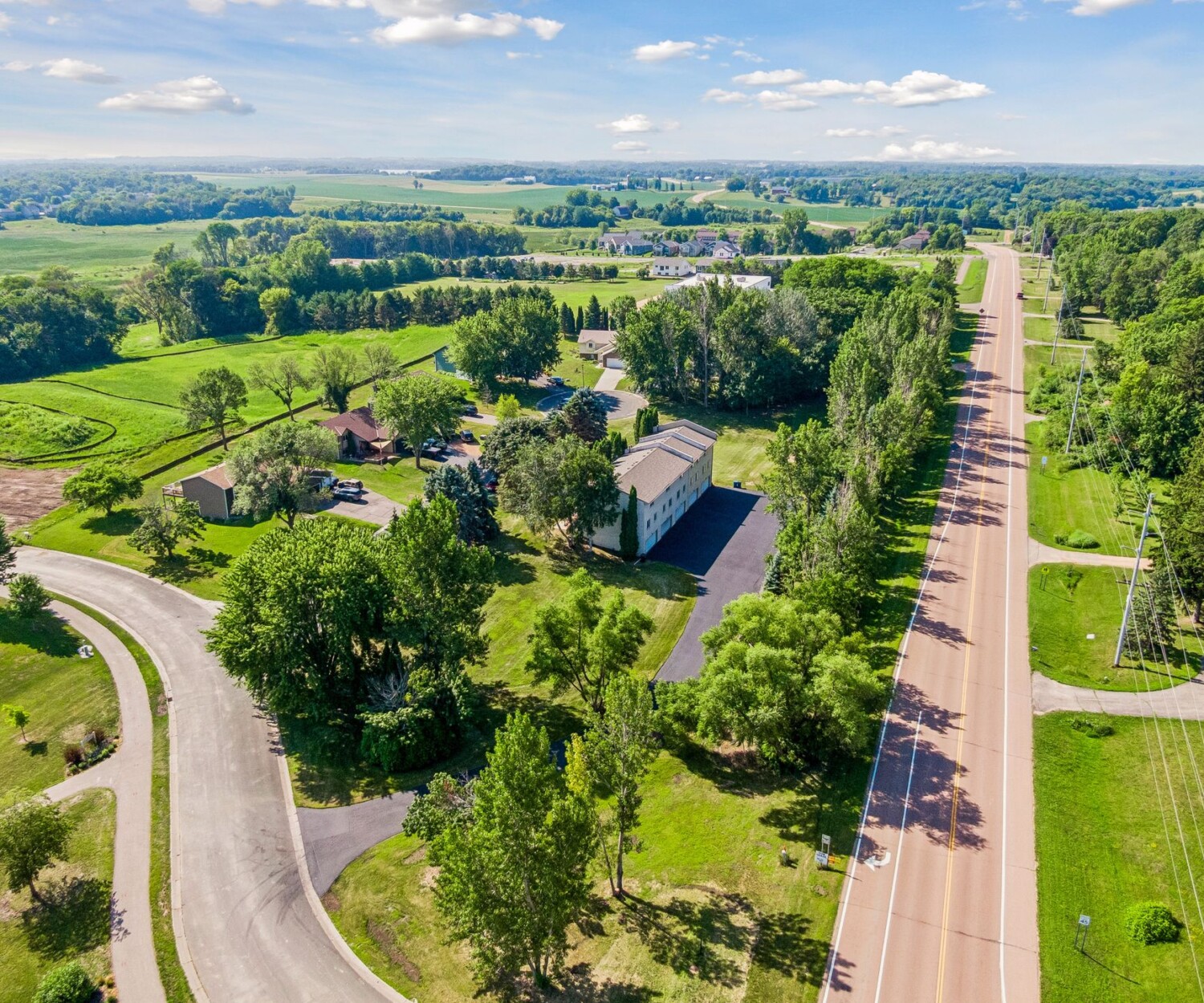 417 Hunter Drive, Watertown, MN 55388